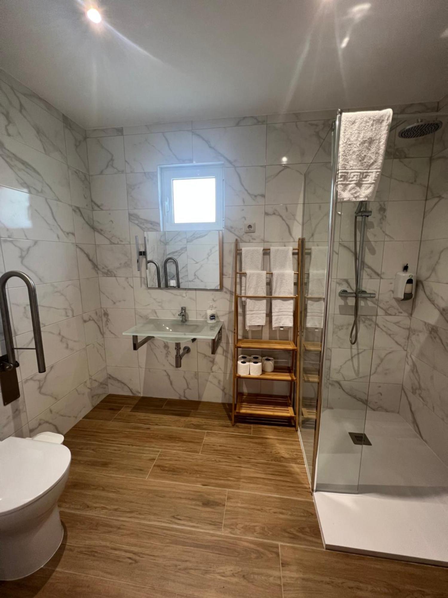 Funileiro, Apartamentos E Quartos Amares Ngoại thất bức ảnh