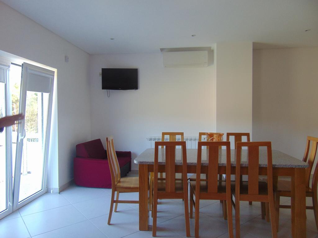 Funileiro, Apartamentos E Quartos Amares Ngoại thất bức ảnh